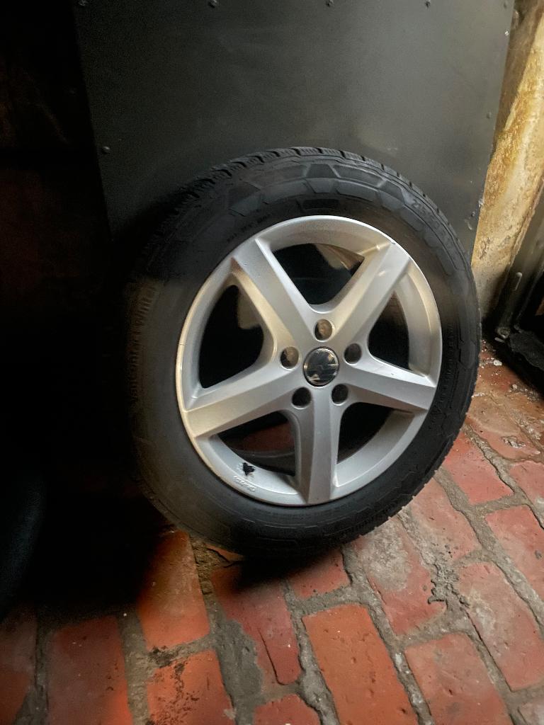 Winterbanden op velg Vw Transporter, Ophalen, Banden en Velgen, 17 inch, Winterbanden