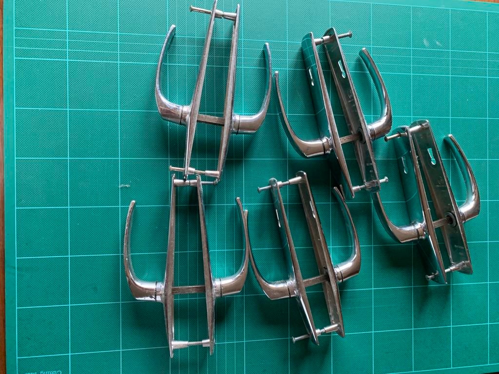 5 poignées de porte chromées pour intérieur, Enlèvement, Utilisé, Chrome, Loquet ou Poignée