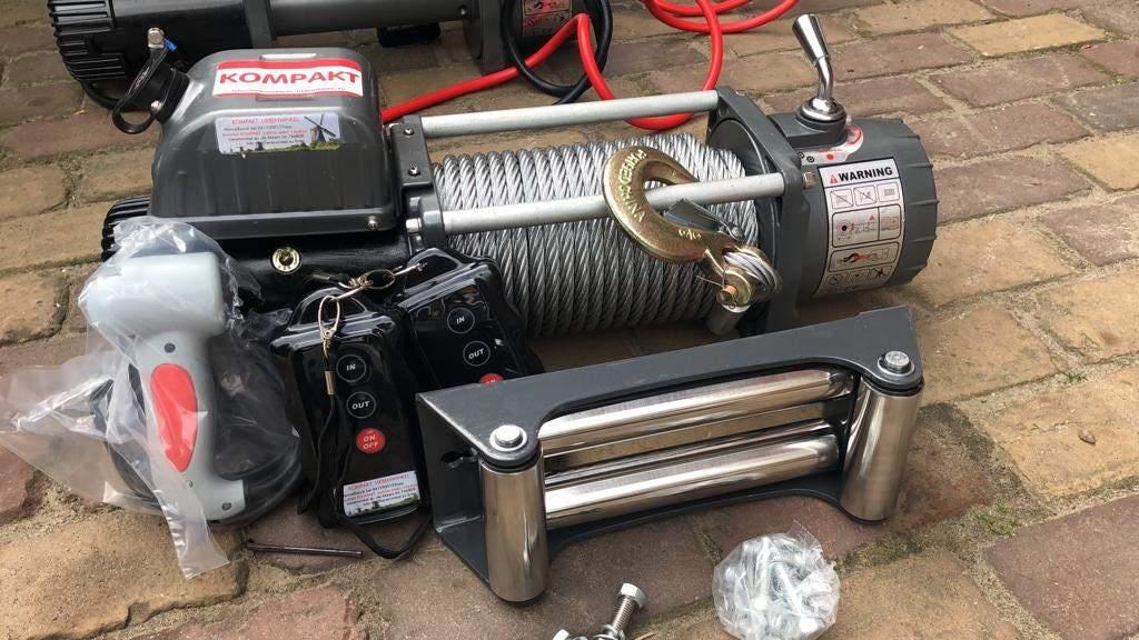 Elektrische lier 12 V 5,9 ton KOMPAKT oprijwagen draadloos, Auto diversen, Auto-accessoires, Verzenden, Nieuw