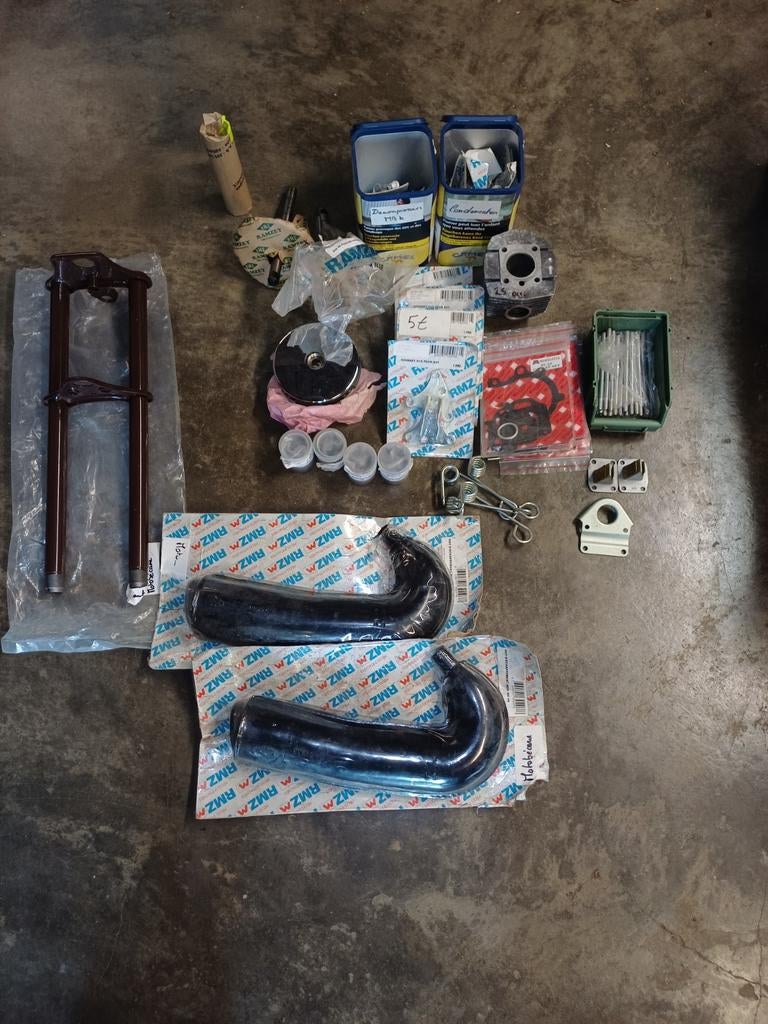 Lot de pièces neuves mobylette motobecane mbk av7 av10, Vélos & Vélomoteurs, Enlèvement