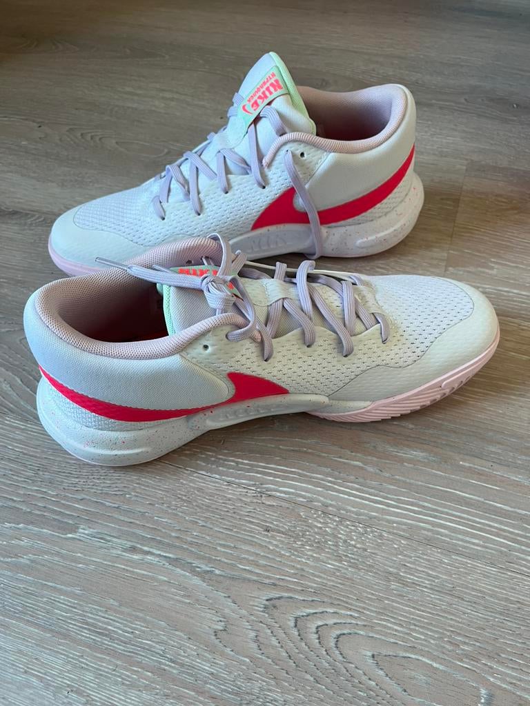 Niks hyperquick se NIEUWPRIJS: €120, Sport en Fitness, Volleybal, Ophalen of Verzenden, Nieuw, Schoenen