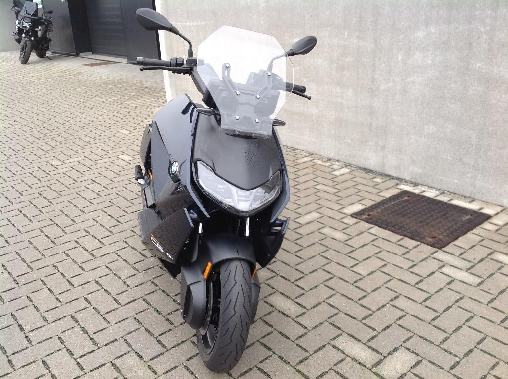 BMW CE04 (2025) - met slechts 750 km, Motos, Permis Moto A, Scooter, Entreprise, Éclairage LED