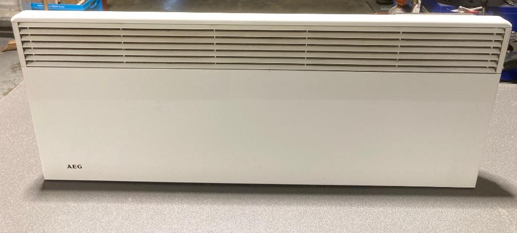 wandconvector AEG - verwarming WKL, Doe-het-zelf en Bouw, Verwarming en Radiatoren, Gebruikt, 800 watt of meer, 30 tot 80 cm, Ophalen of Verzenden