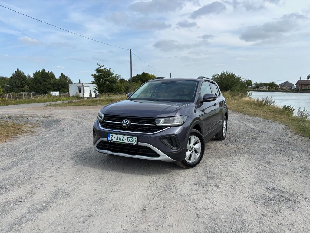 VW T-CROSS 2024 9000 KM ESSENCE PDC AVANT ET ARRIÈRE, Autos, Euro 6, Entreprise, Garantie prolongée, Noir