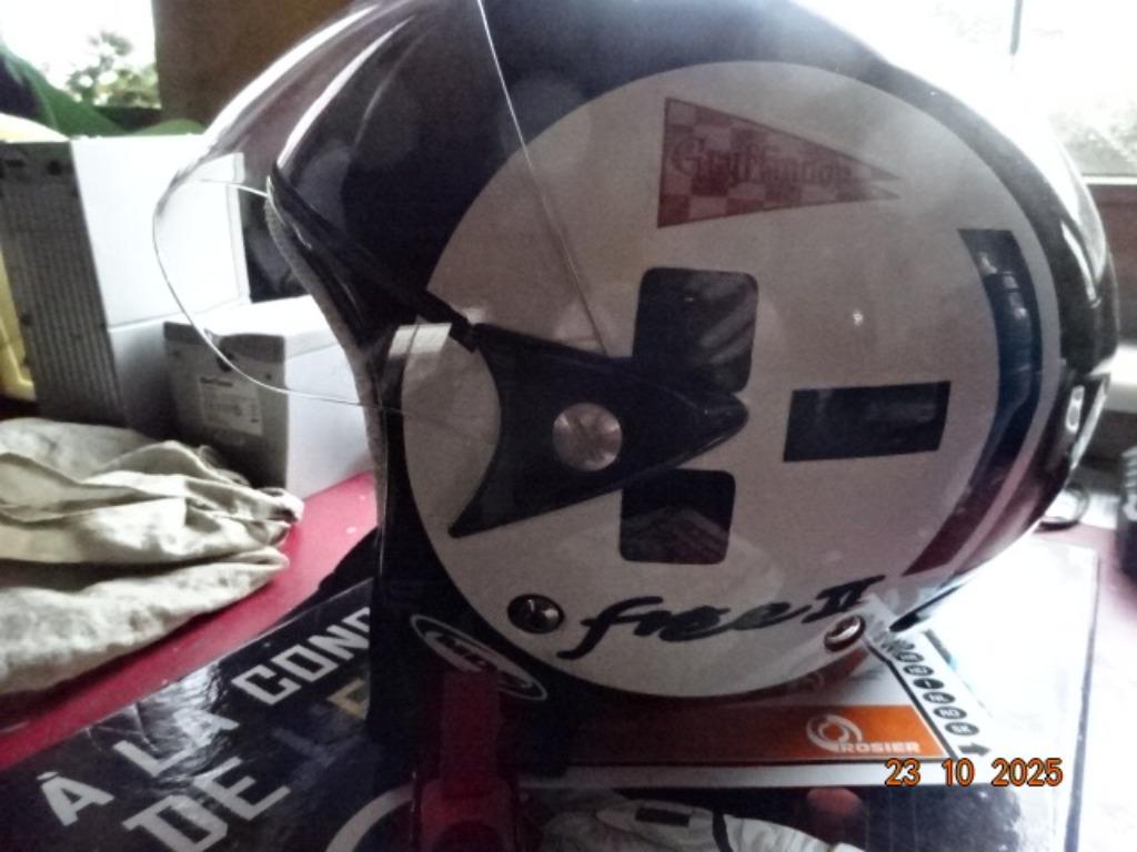 2 casques scooter, Vélos & Vélomoteurs, Enlèvement