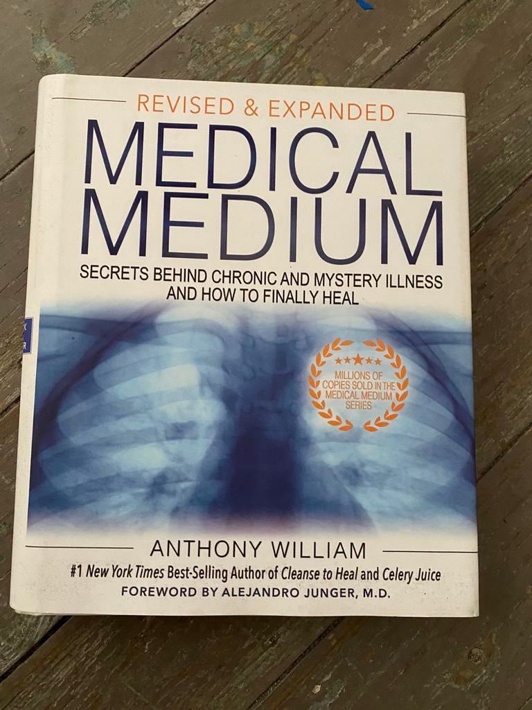 Boek medical medium, Boeken, Ophalen of Verzenden, Zo goed als nieuw