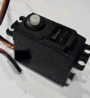 Micro servo Hitec HS-300 – servo de blocage différentiel, Échelle 1:10, Enlèvement ou Envoi, Pièce, Utilisé
