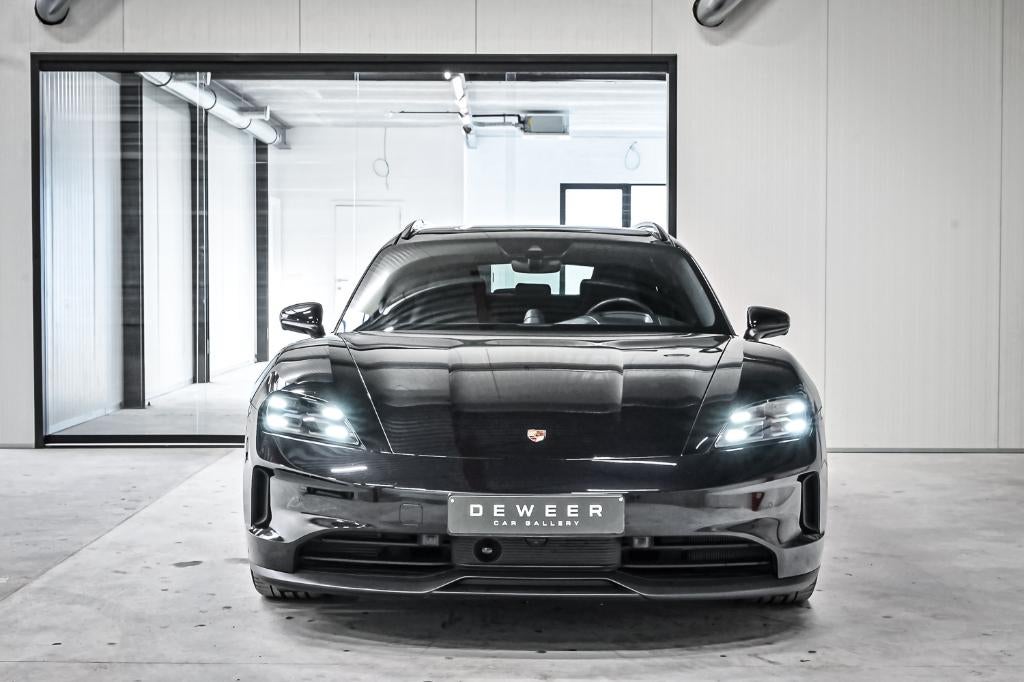 Taycan Sport Turismo batt Plus/ HUD/Bose/softclose, Auto's, Porsche, Automaat, Achterwielaandrijving, Zwart, Leder