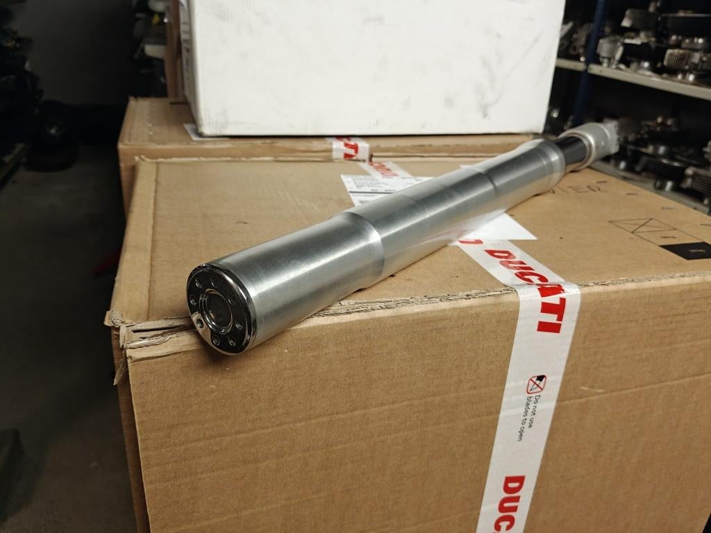 DUCATI SPORT CLASSIC FOURCHE AVANT, Motos, DUCATI, Enlèvement ou Envoi, Utilisé, Jackierogier@outlook.be