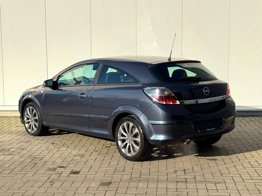 ✅ Opel Astra GTC 1.6i GARANTIE Airco Parkeersensoren, Voorwielaandrijving, Zwart, 4 cilinders, Parkeersensor