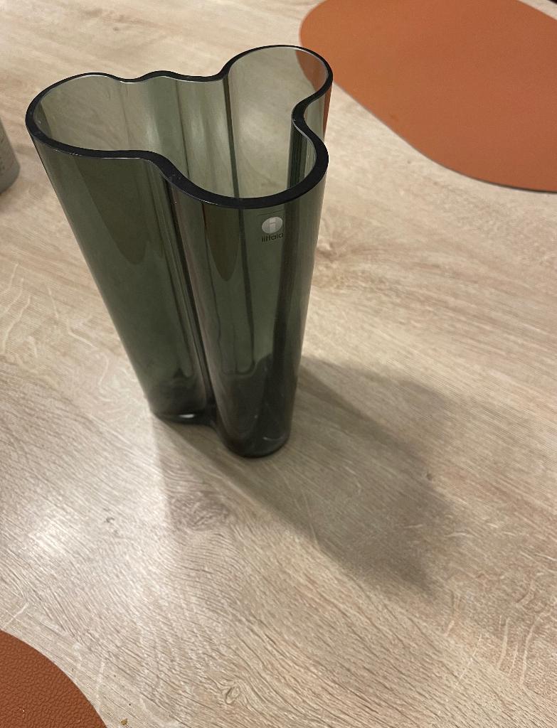 Iittala design vaas aalto, Enlèvement