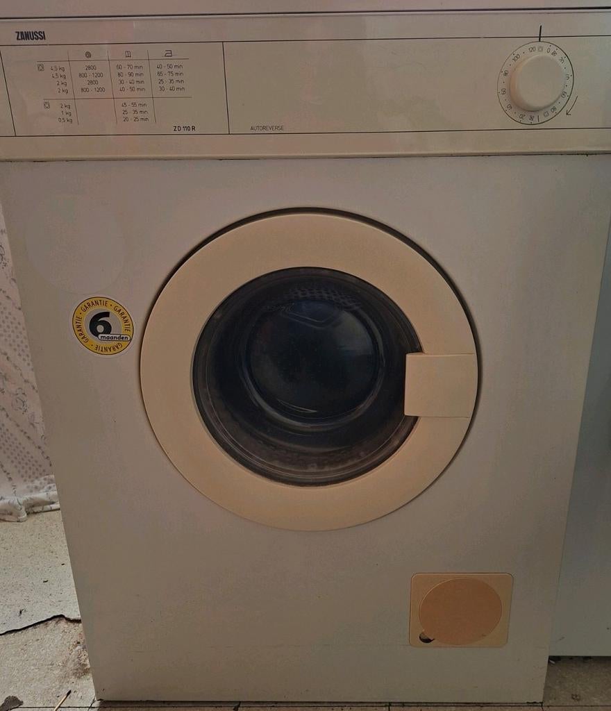 Droogkast Zanussi TD 420E, Ophalen, Gebruikt, Luchtafvoer, 4 tot 6 kg