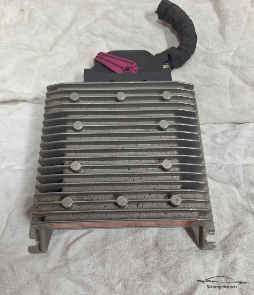 Dynaudio versterker Amplifier VW Golf 6 5K0035456A getest, Auto diversen, Autoradio's, Ophalen of Verzenden, -, -, -