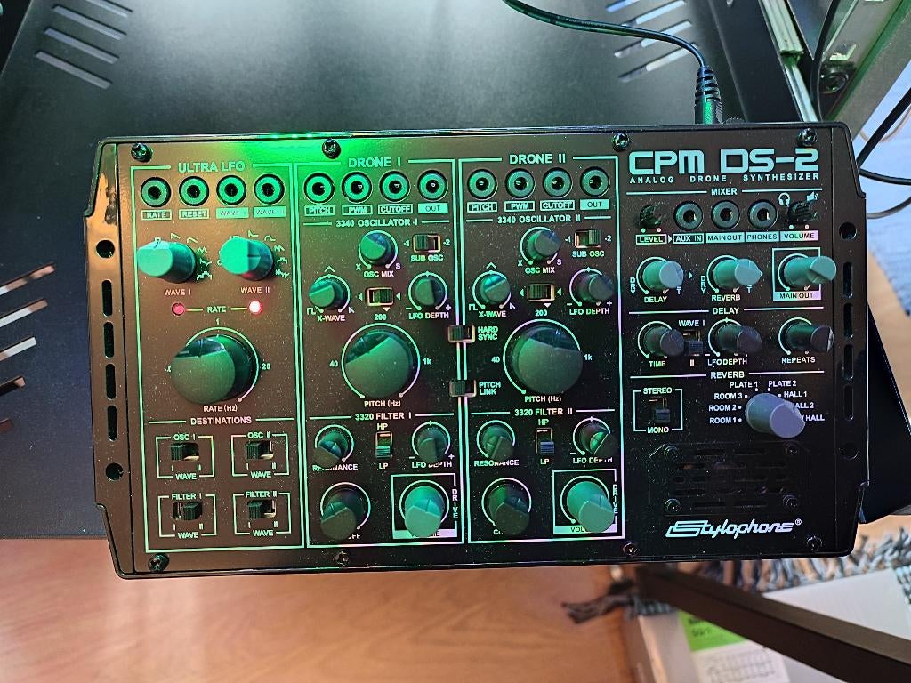 Dronesynthesizer Stylophone CPM DS-2 + PSU Thomann NT1215, Ophalen of Verzenden, Zo goed als nieuw