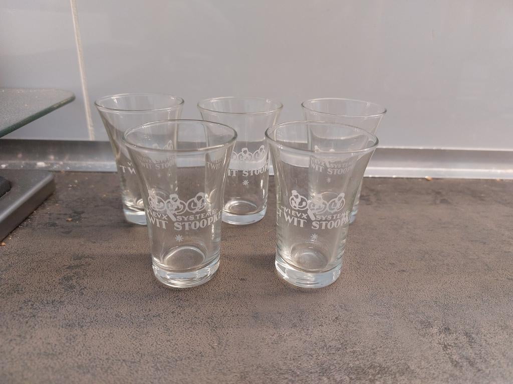 Jeneverglaasjes 'Vieux systeme' 't wit stoopke, Ophalen of Verzenden, Zo goed als nieuw, Borrel- of Shotglas
