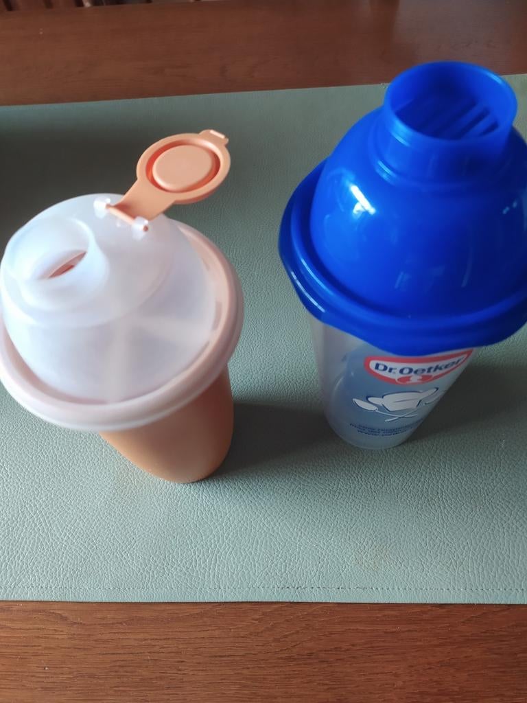 Cocktail shaker van tupperware en recepten shaker van Dokter, Enlèvement