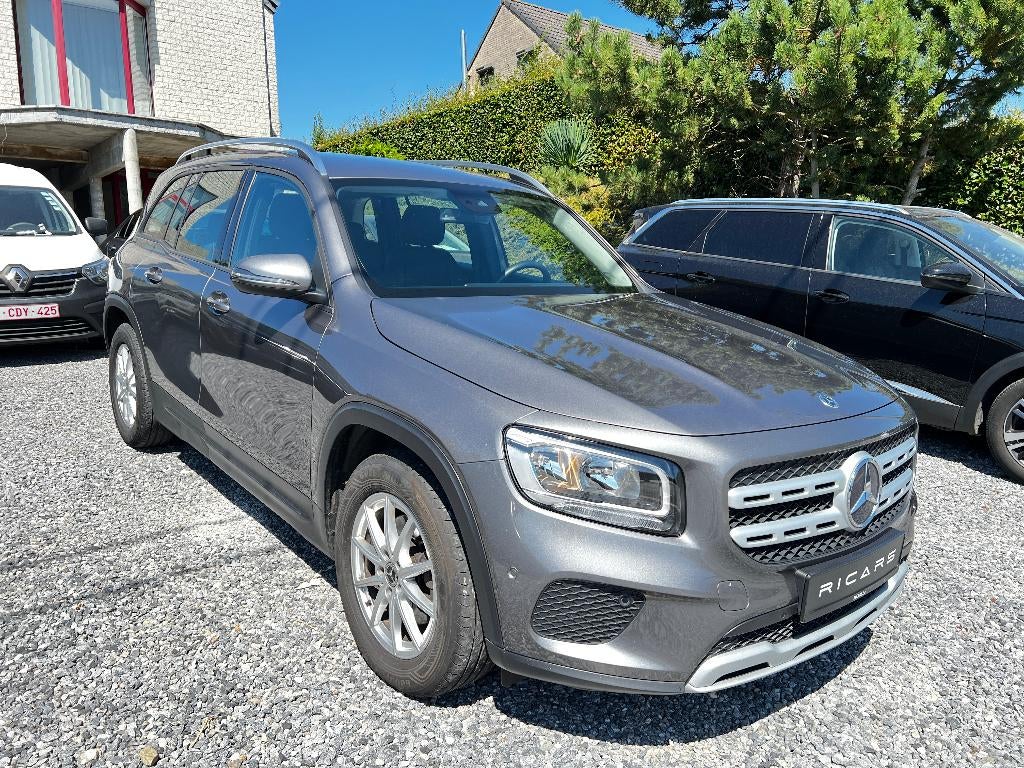 MERCEDES GLB 180 d 2.0 Camera Airco Gps Carnet GARANTIE 1an, Autos, Achat, Entreprise, Entretenue par le concessionnaire, Noir