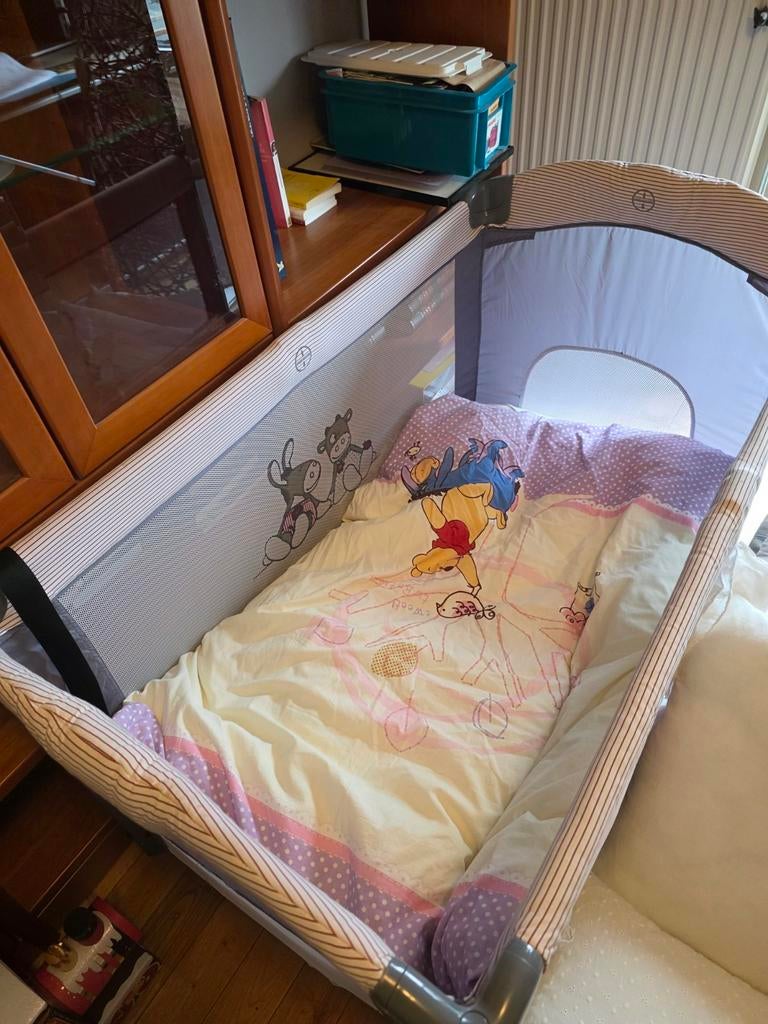 Lit bébé neuf, Enlèvement