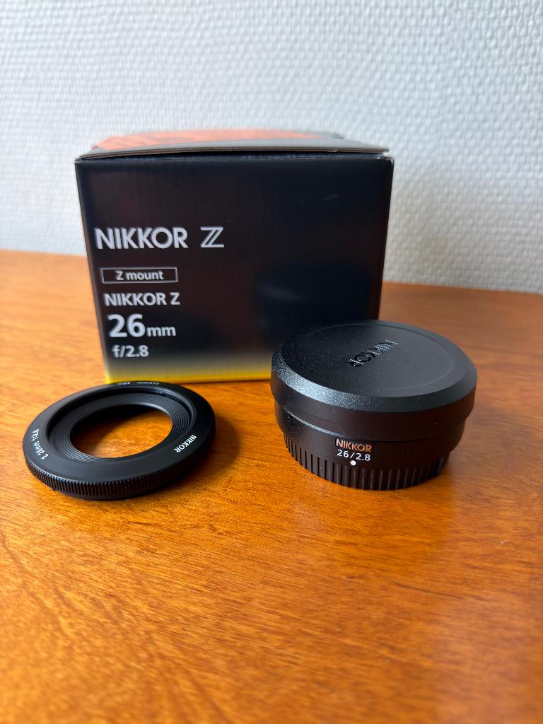Nikkor Z 26mm f2.8, Enlèvement, Comme neuf, Objectif grand angle