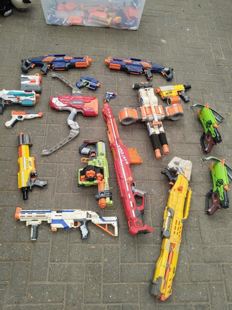 NERF Guns, Ophalen