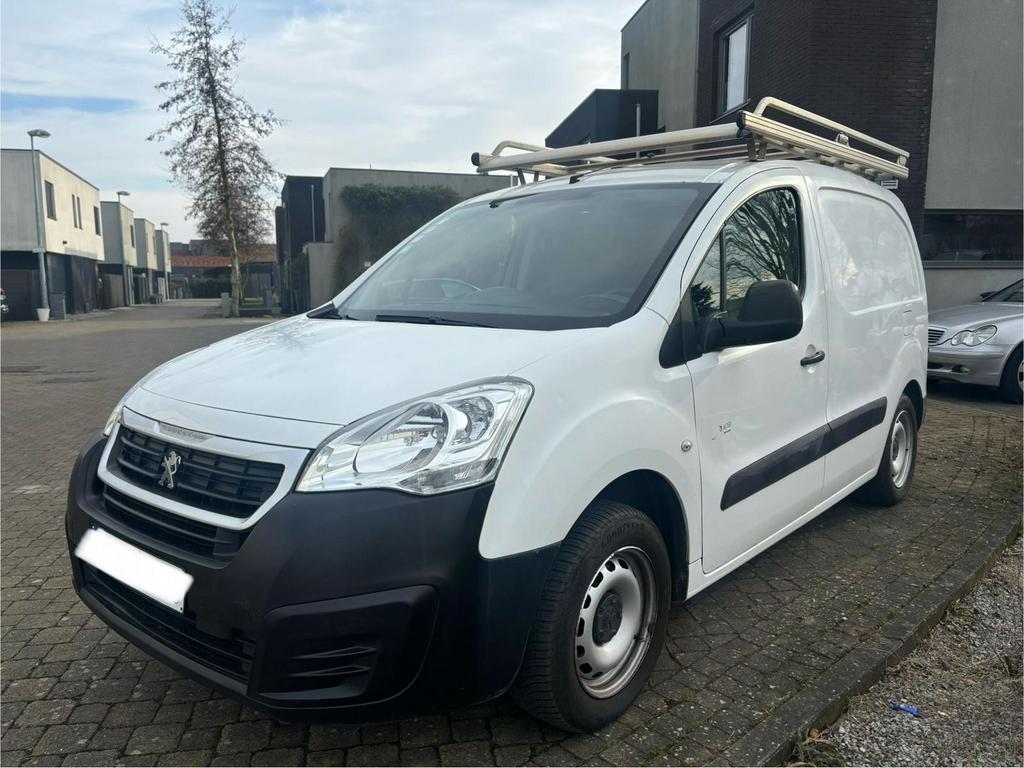 Peugeot partner 1.6hdi, Autos, Camionnettes & Utilitaires, 0 kg, Achat, Euro 6, Diesel
