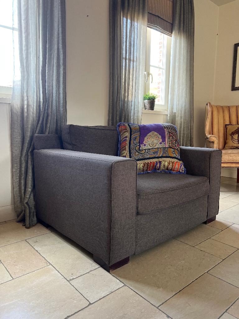 Canapé compact gris – confortable et élégant, Maison & Meubles, 100 à 125 cm, Enlèvement, Tissus, Moderne