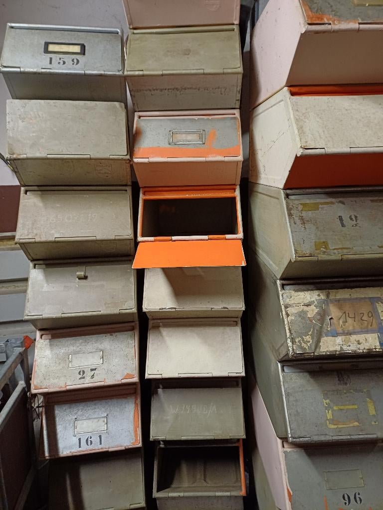 ijzeren bakken, Ophalen, Gebruikt, Minder dan 50 mm