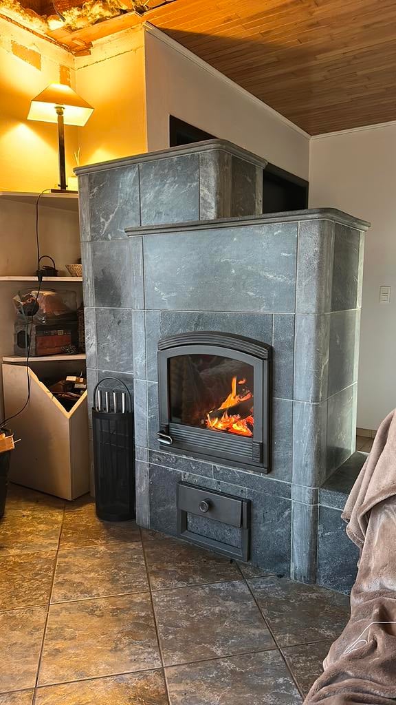 Speksteenkachel tulikivi TU 1000/7 met zitbank, Huis en Inrichting, Kachels, Ophalen, Gebruikt, Houtkachel, Vrijstaand