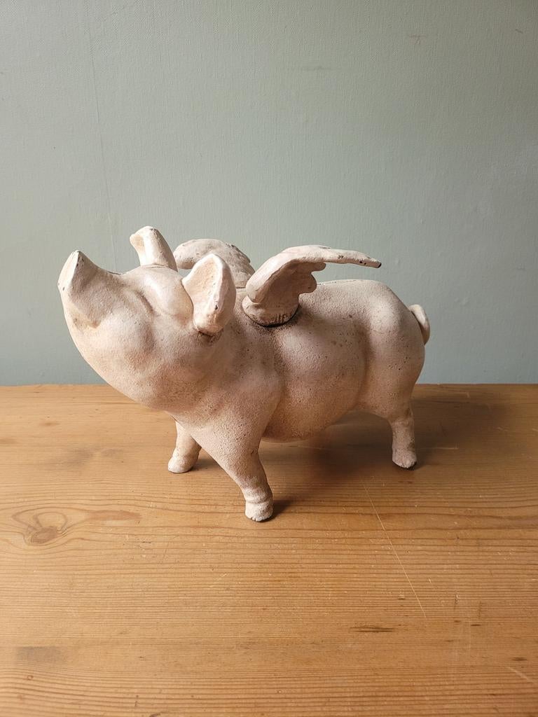 Grande tirelire cochon volant en fonte, Enlèvement ou Envoi