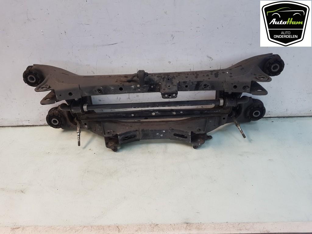 SUBFRAME Toyota Auris Touring Sports (E18) (01-2013/12-2018), Gebruikt, Toyota