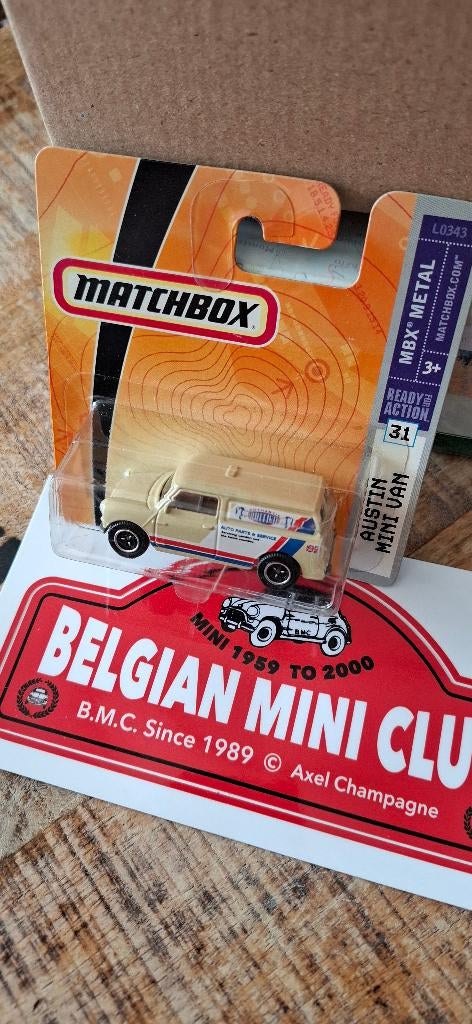 MINI AUSTIN VAN 1965 British MATCHBOX Neuf s/carton Blister, Ophalen of Verzenden, Nieuw, Auto