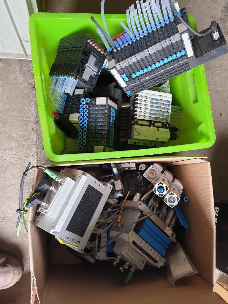 Lot festo materiaal pneumatisch ventiel, Doe-het-zelf en Bouw, Ophalen of Verzenden, Gebruikt