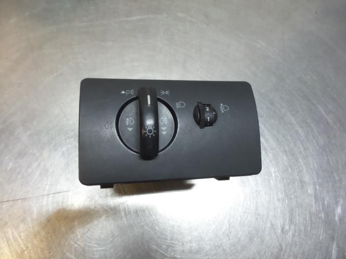 Commutateur lumière d'un Ford Mondeo (Mondeo 00-), -, 3 mois de garantie, -, -