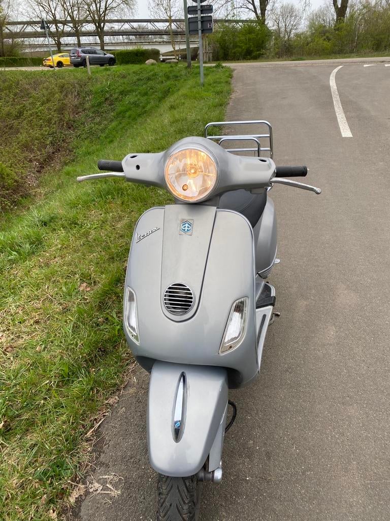 Vespa lx 50 cc 4v A klasse, Fietsen en Brommers, Ophalen, Elektrisch, Vespa LX