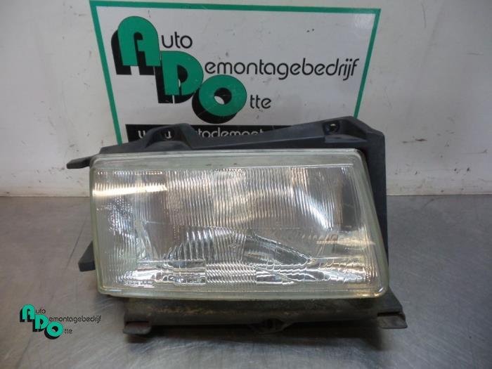 Koplamp rechts van een Peugeot Expert (Expert 95-), Gebruikt, -, -, Ophalen of Verzenden