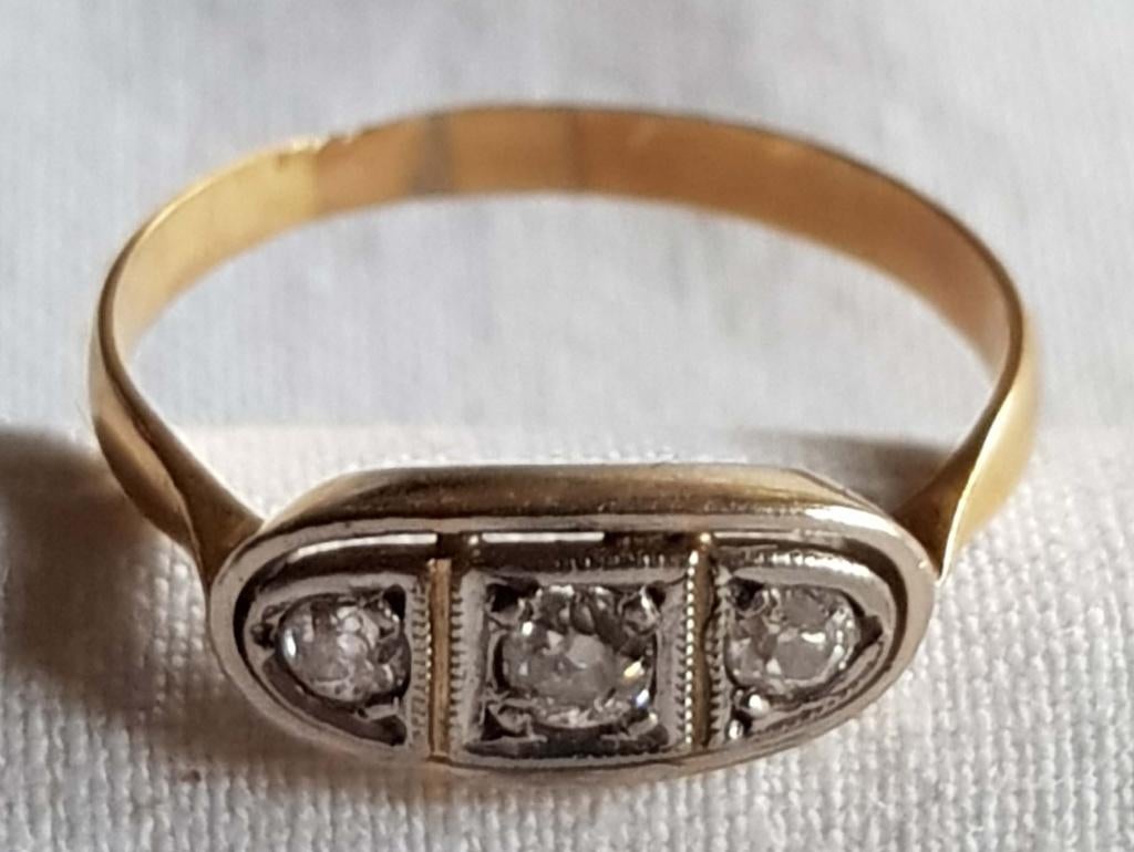 Damesring Art Deco 18 kt diamant., Handtassen en Accessoires, Antieke sieraden, Ophalen of Verzenden, Goud, Ring, Met edelsteen