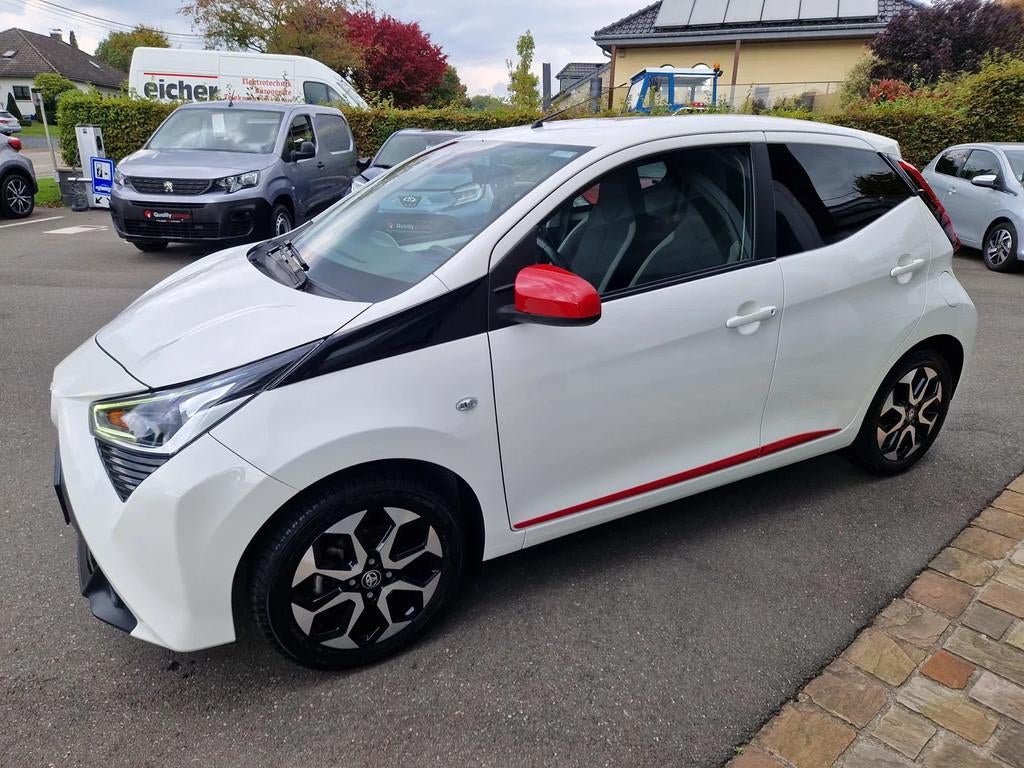 Toyota Aygo x-play, Autos, Toyota, Achat, 998 cm³, Euro 6, Entreprise