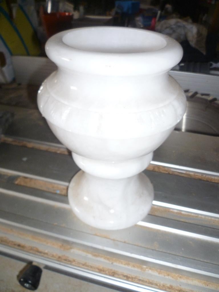 MARMEREN VAAS, Antiek en Kunst, Ophalen