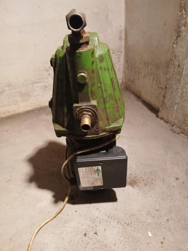 Grondwater pomp, Ophalen