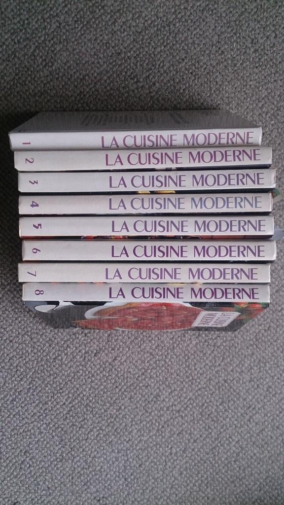 La cuisine moderne en 8 volumes, Enlèvement ou Envoi, Utilisé