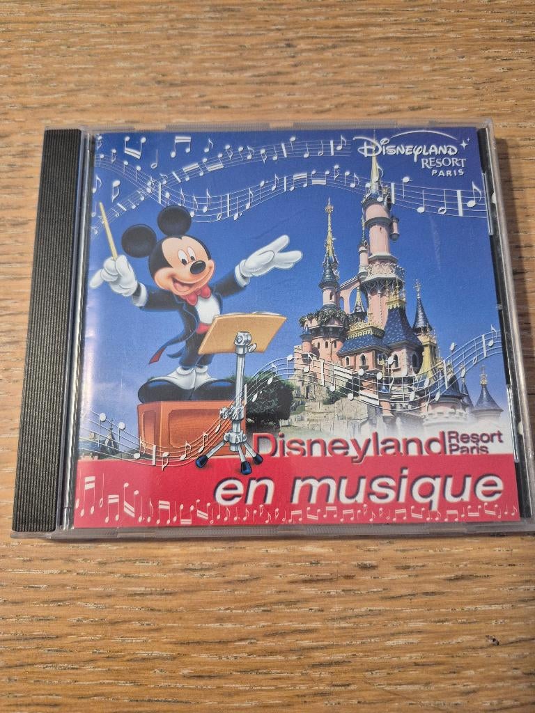 Cd Disneyland Resort Paris en musique, Ophalen of Verzenden, Overige figuren, Zo goed als nieuw, Overige typen