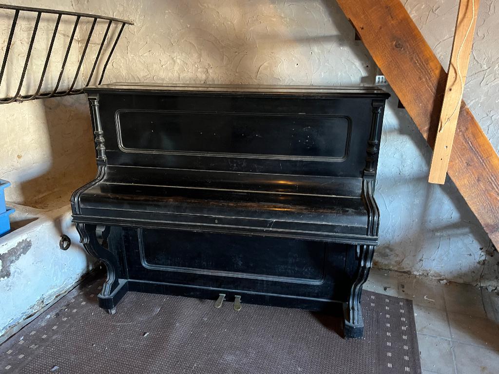 Piano om weg te geven, Ophalen, Gebruikt, Zwart, Piano