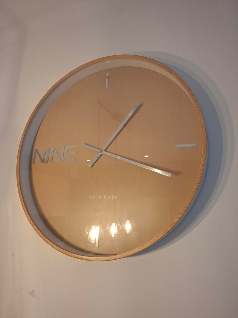 Wandklok Salt & Pepper 60cm (nwpr 139eur), Enlèvement ou Envoi, Comme neuf, Analogique, Horloge murale