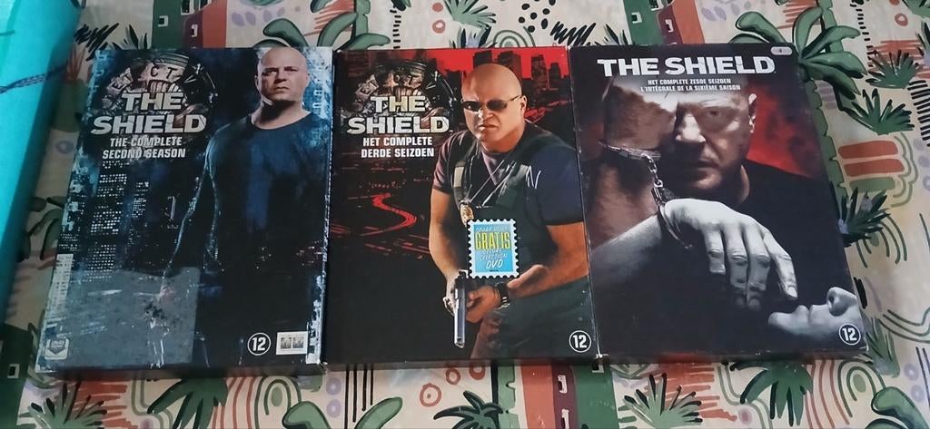 The Shield, À partir de 12 ans, Enlèvement ou Envoi, Comme neuf, Coffret