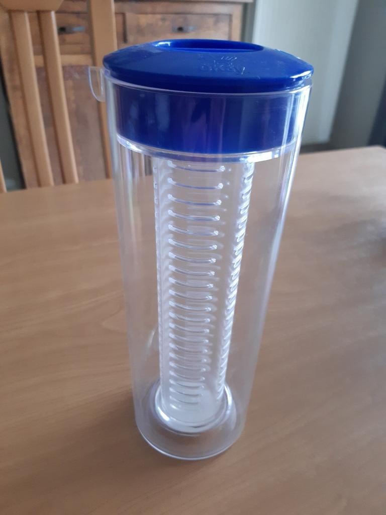 Bouteille d'eau avec filtre à fruits., Enlèvement ou Envoi, Neuf