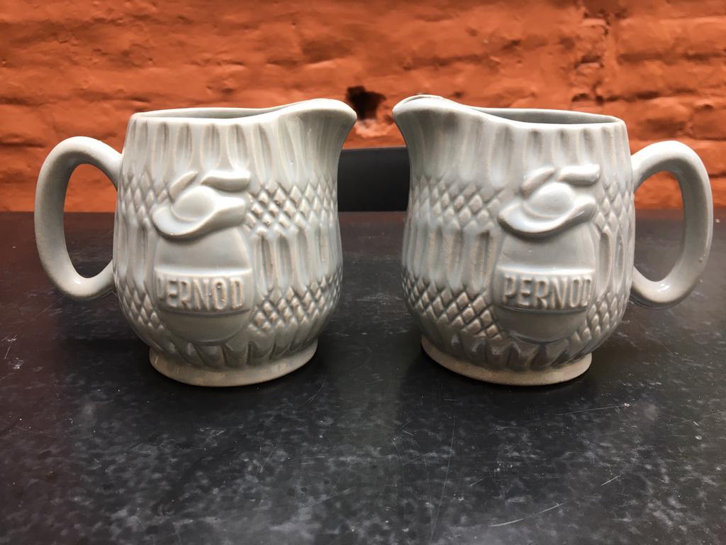 2 x pichet Pernod ancien original gris en céramique Cogeram, Ophalen of Verzenden, Zo goed als nieuw
