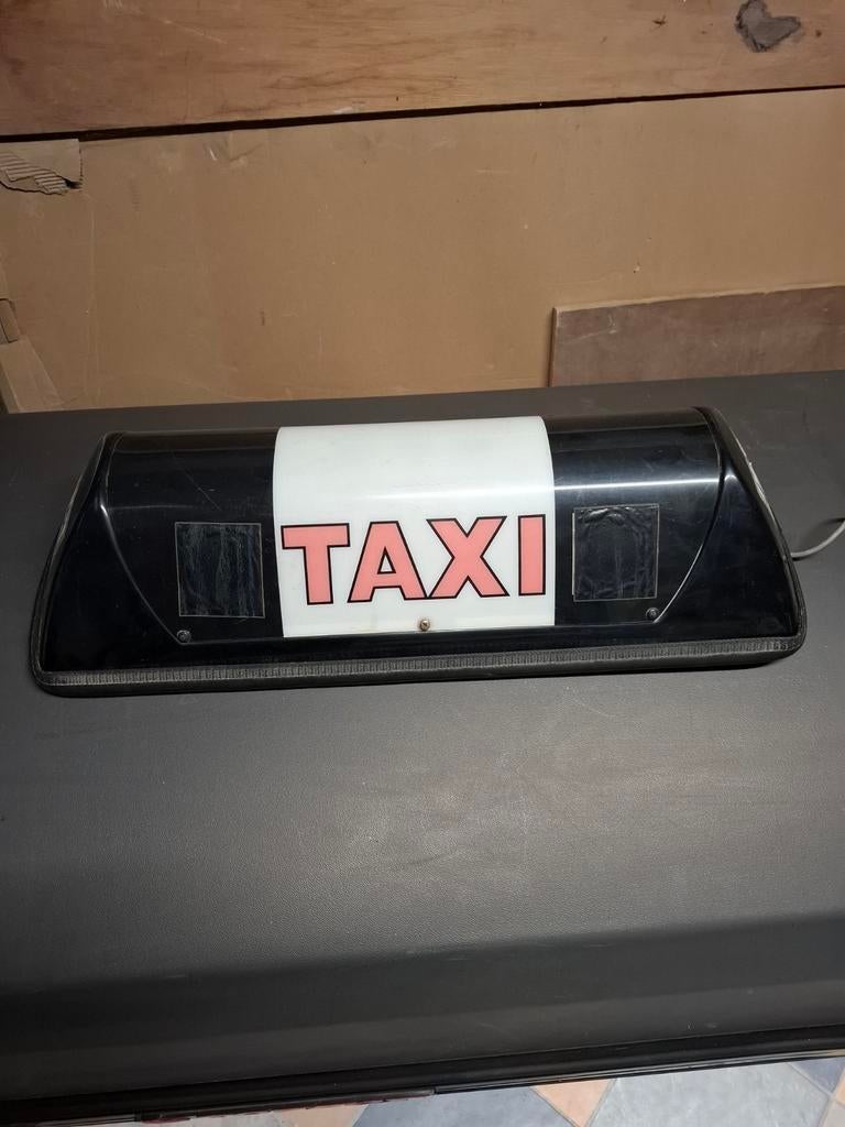 Taxi lichtbak, Enlèvement