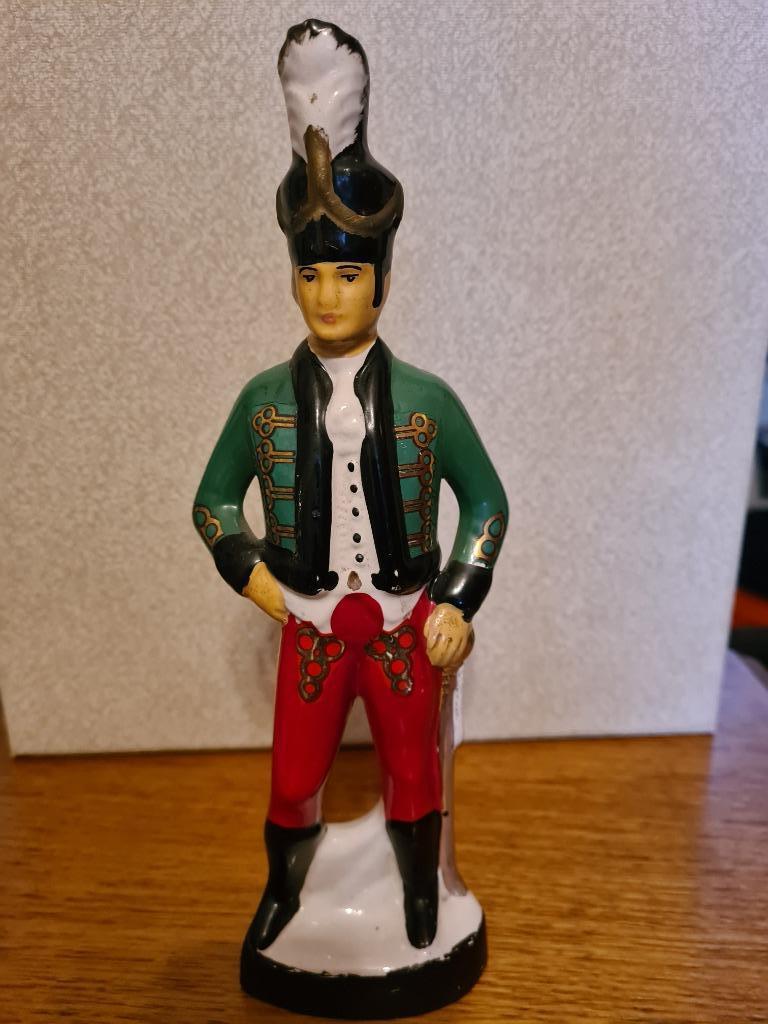 GRENADIER EN PORCELAINE, Collections, Objets militaires | Général, Enlèvement ou Envoi, Armée de terre, Miniature ou Figurine