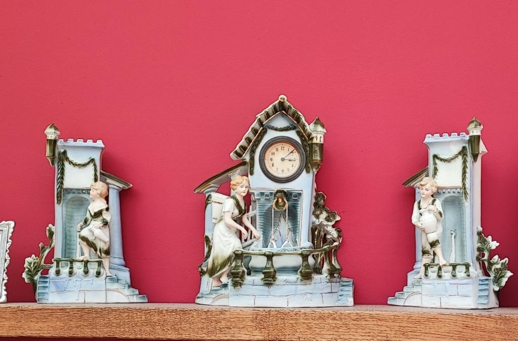 Ancienne garniture de cheminée, Enlèvement