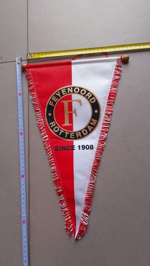 Vaantje wimpel Feyenoord, Enlèvement ou Envoi